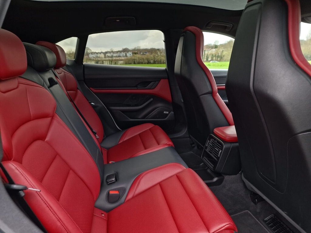 Used Porsche Taycan 2021 for sale - 78021952: Photo 10