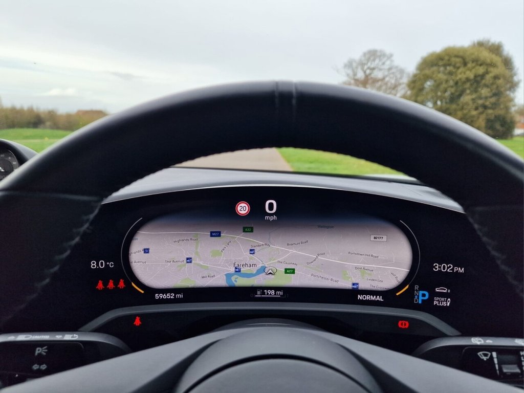 Used Porsche Taycan 2021 for sale - 78021952: Photo 12