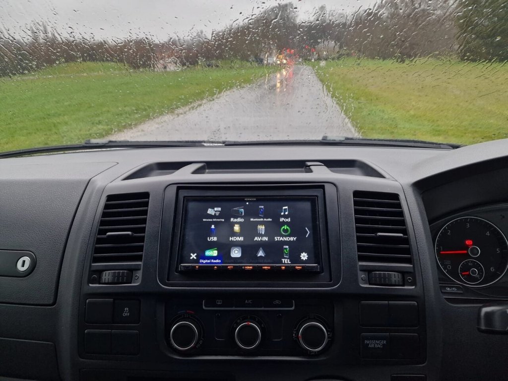 Used Volkswagen Transporter 2014 for sale - 77218530: Photo 15