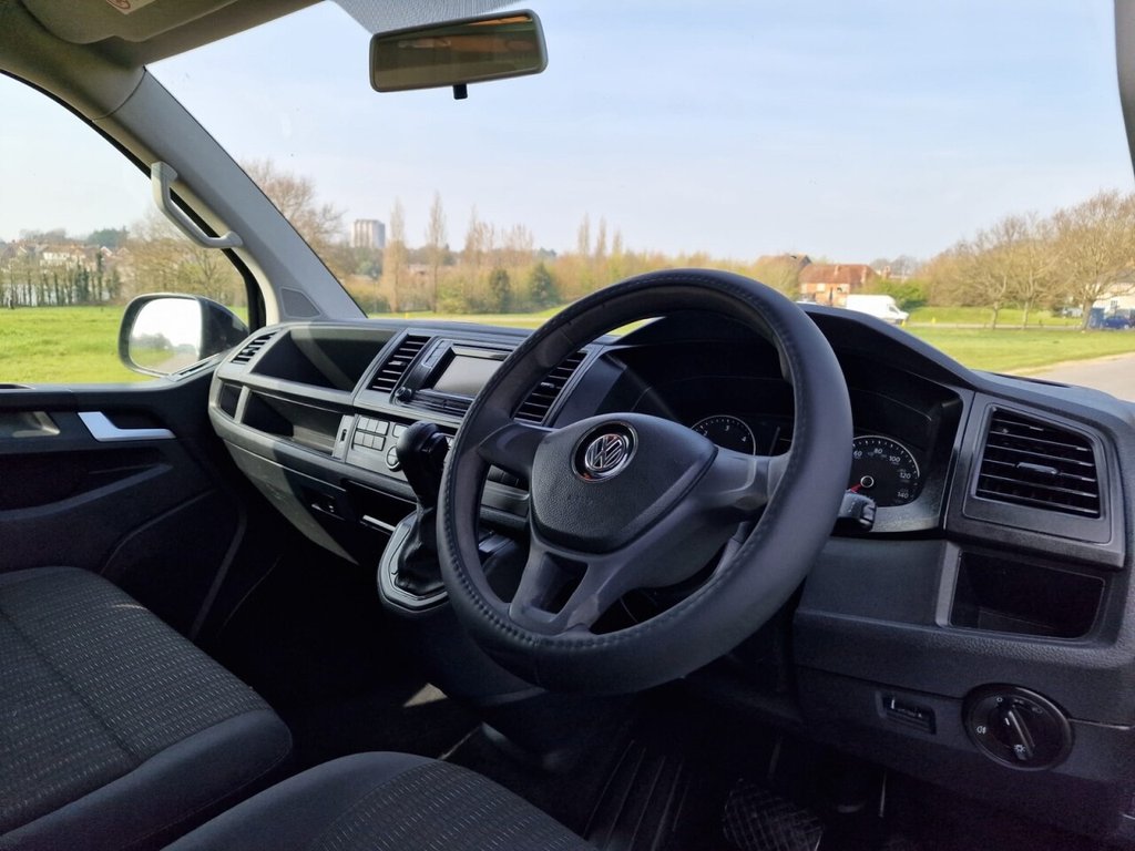 Used Volkswagen Transporter Shuttle 2019 for sale - 77995303: Photo 15