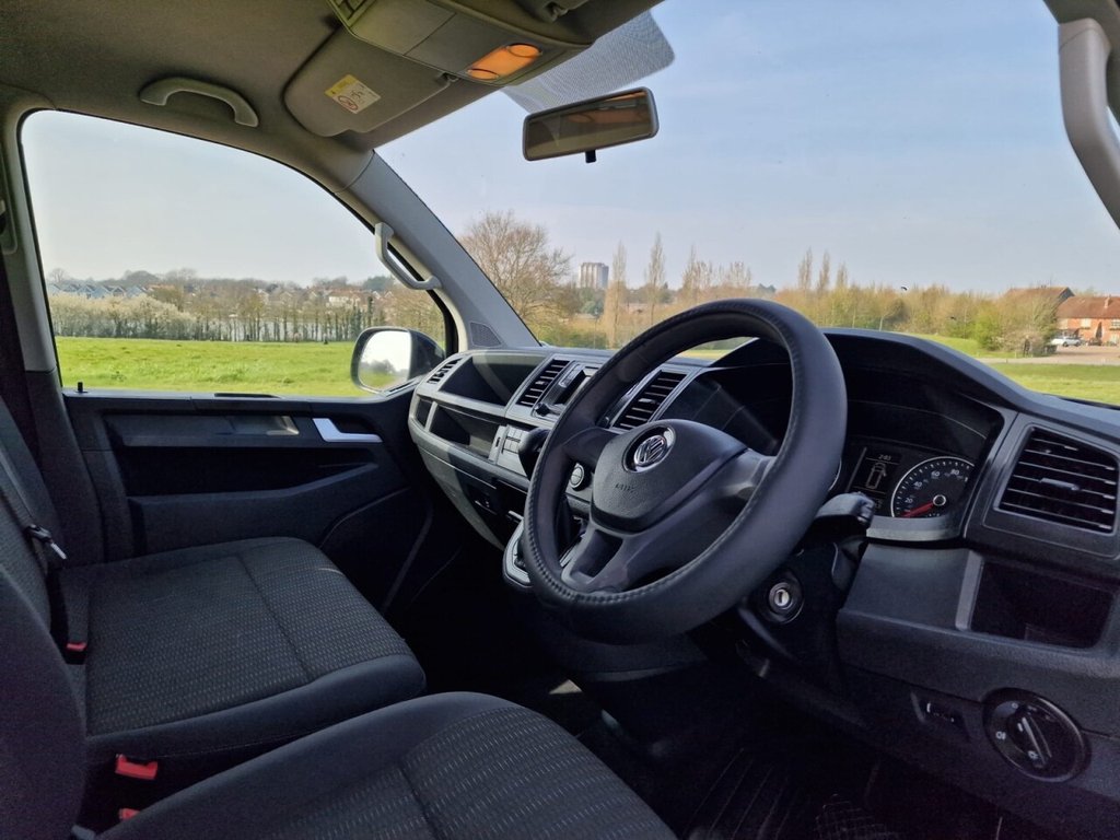 Used Volkswagen Transporter Shuttle 2019 for sale - 77995303: Photo 8