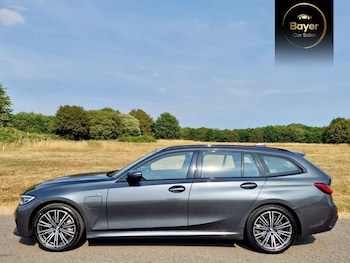 Used BMW 3 Series 2021 for sale - 79305622: Photo