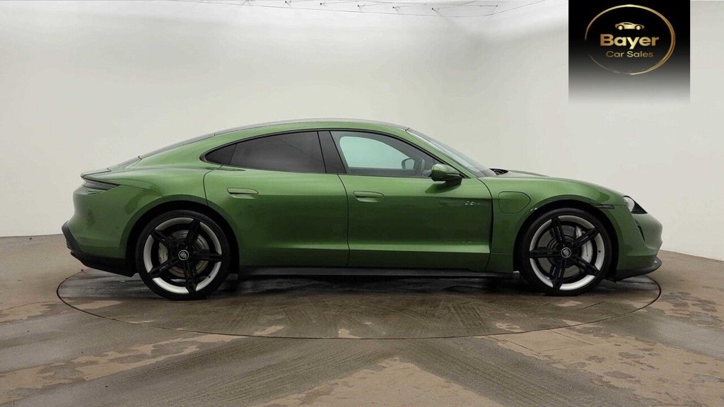 Used Porsche Taycan 2020 for sale - 77293261: Photo 2