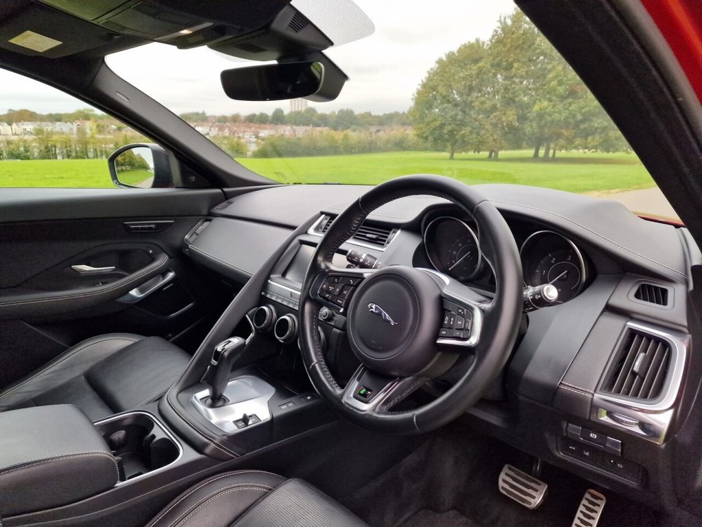 Used Jaguar E-Pace 2018 for sale - 76716307: Photo 17