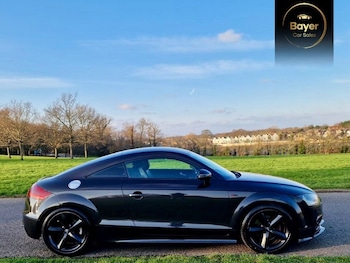 Used Audi TT 2011 for sale - 77050800: Photo