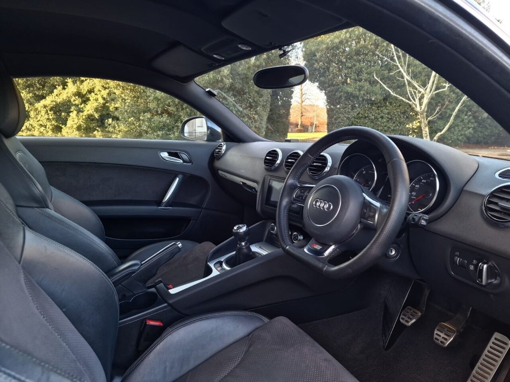 Used Audi TT 2011 for sale - 77050800: Photo 7