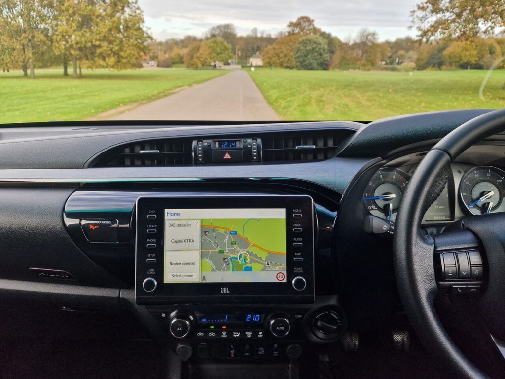 Used Toyota Hilux 2021 for sale - 76716330: Photo 13