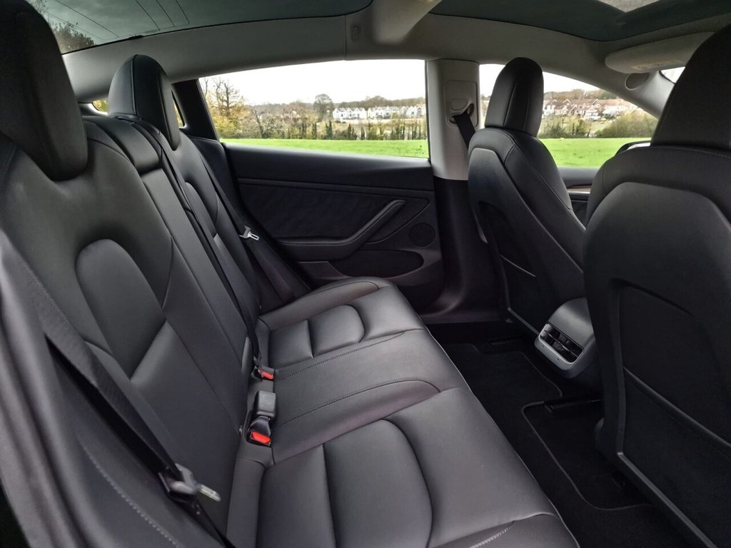 Used Tesla Model 3 2021 for sale - 76716242: Photo 10