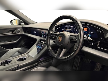 Used Porsche Taycan 2022 for sale - 78302589: Photo