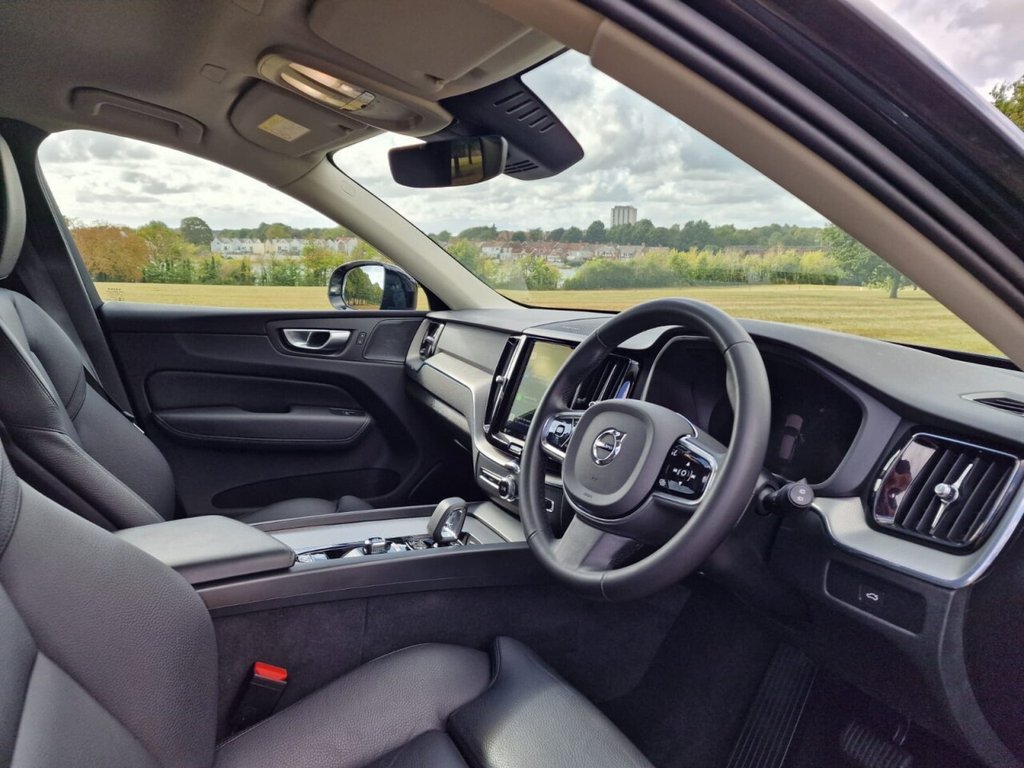 Used Volvo XC60 2024 for sale - 76716297: Photo 8