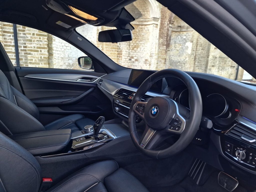 Used BMW 5 Series 2018 for sale - 77010132: Photo 9