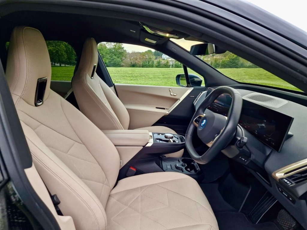 Used BMW iX 2022 for sale - 76716291: Photo 8