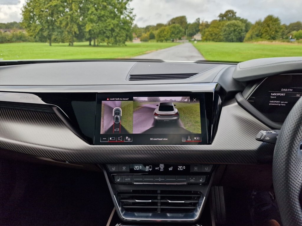 Used Audi e-tron GT 2022 for sale - 76716304: Photo 11