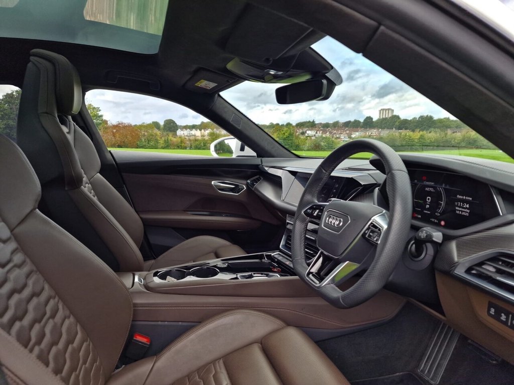 Used Audi e-tron GT 2022 for sale - 76716304: Photo 7