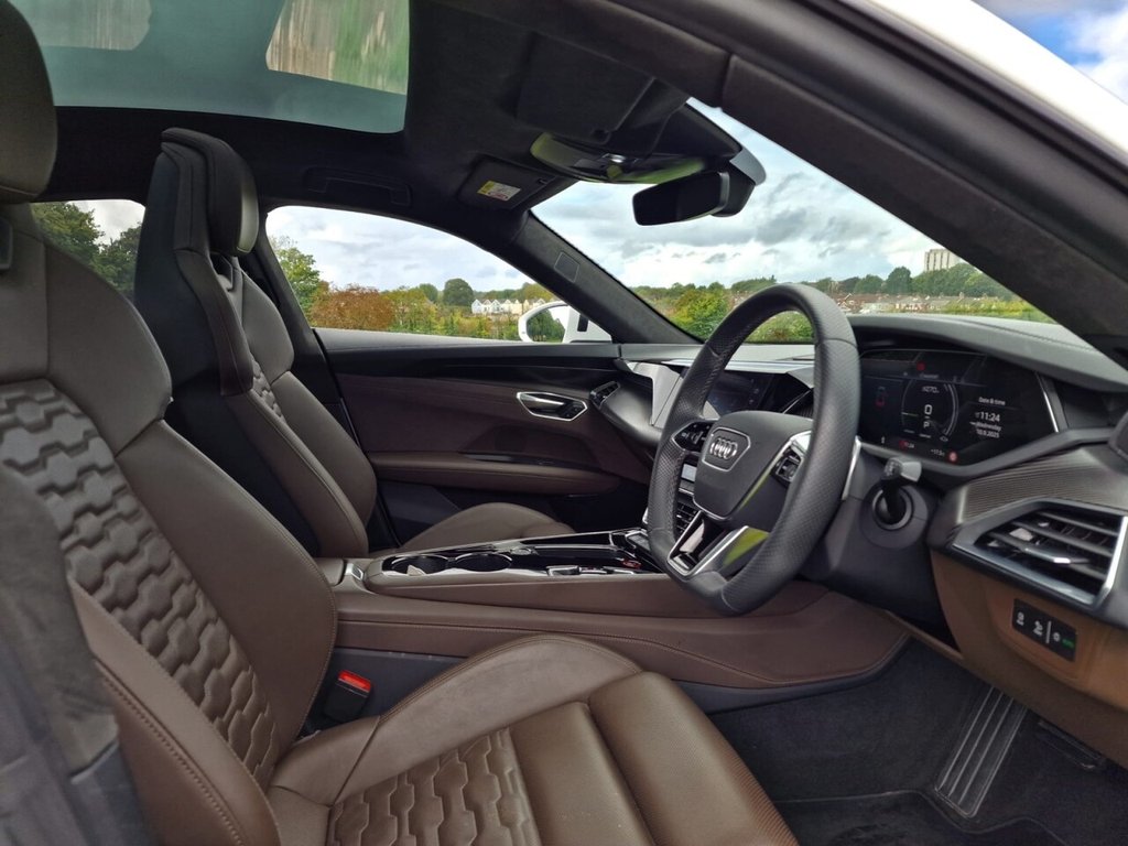 Used Audi e-tron GT 2022 for sale - 76716304: Photo 8