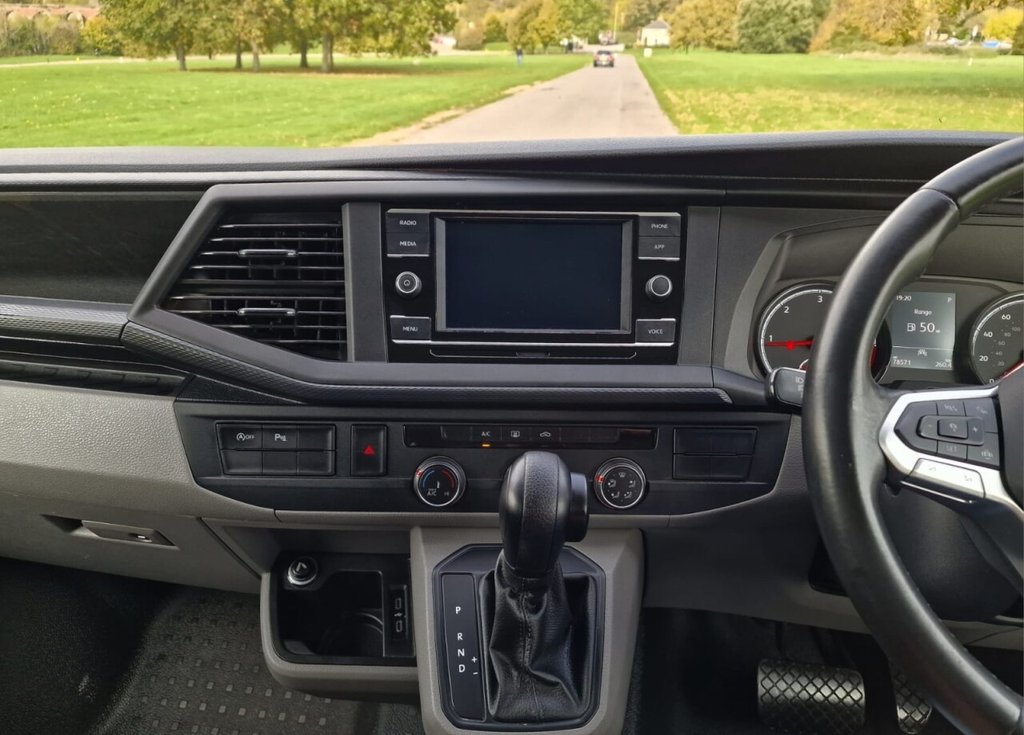 Used Volkswagen Transporter Shuttle 2020 for sale - 76716315: Photo 12