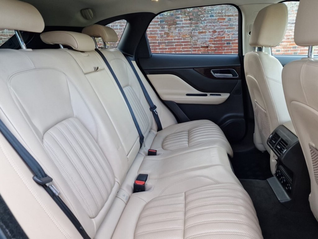 Used Jaguar F-Pace 2017 for sale - 77269097: Photo 10
