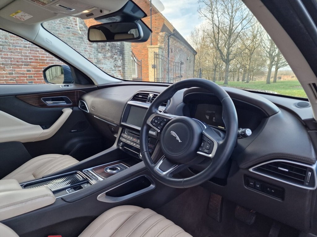 Used Jaguar F-Pace 2017 for sale - 77269097: Photo 18