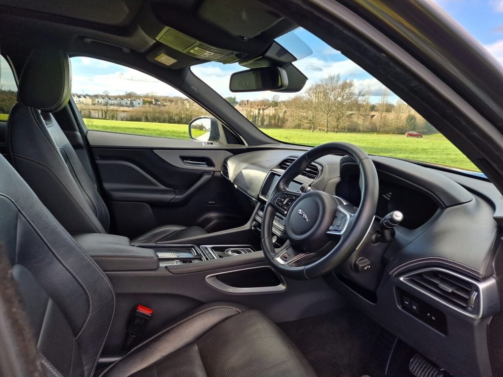 Used Jaguar F-Pace 2016 for sale - 77360068: Photo 8