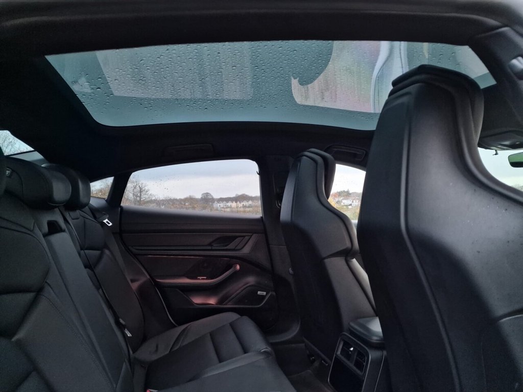 Used Porsche Taycan 2021 for sale - 76788040: Photo 11