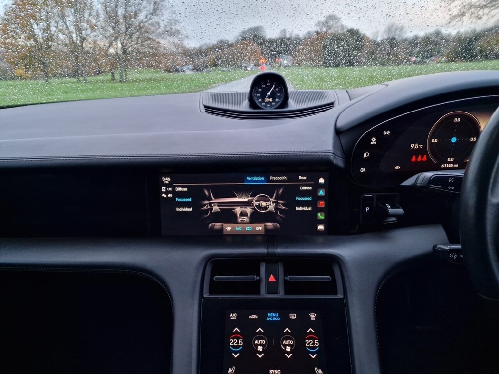 Used Porsche Taycan 2021 for sale - 76788040: Photo 16