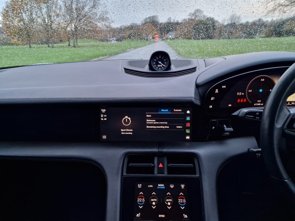 Used Porsche Taycan 2021 for sale - 76788040: Photo 18