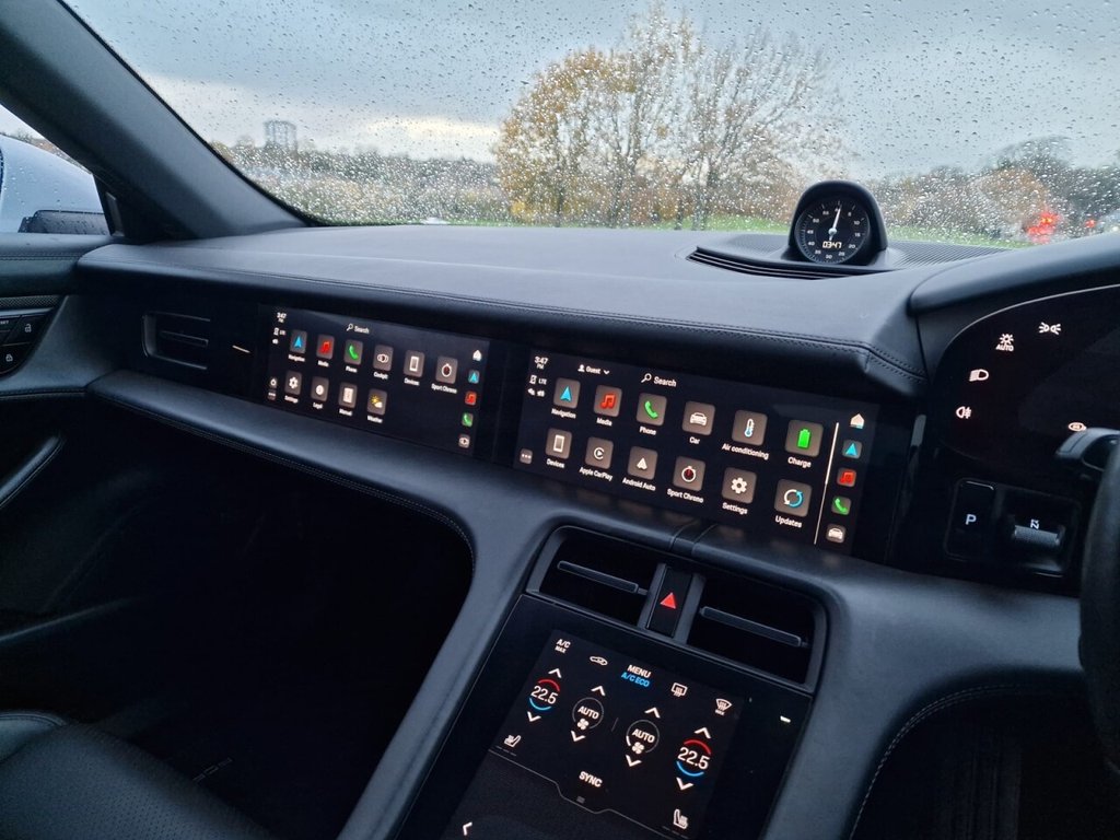 Used Porsche Taycan 2021 for sale - 76788040: Photo 27