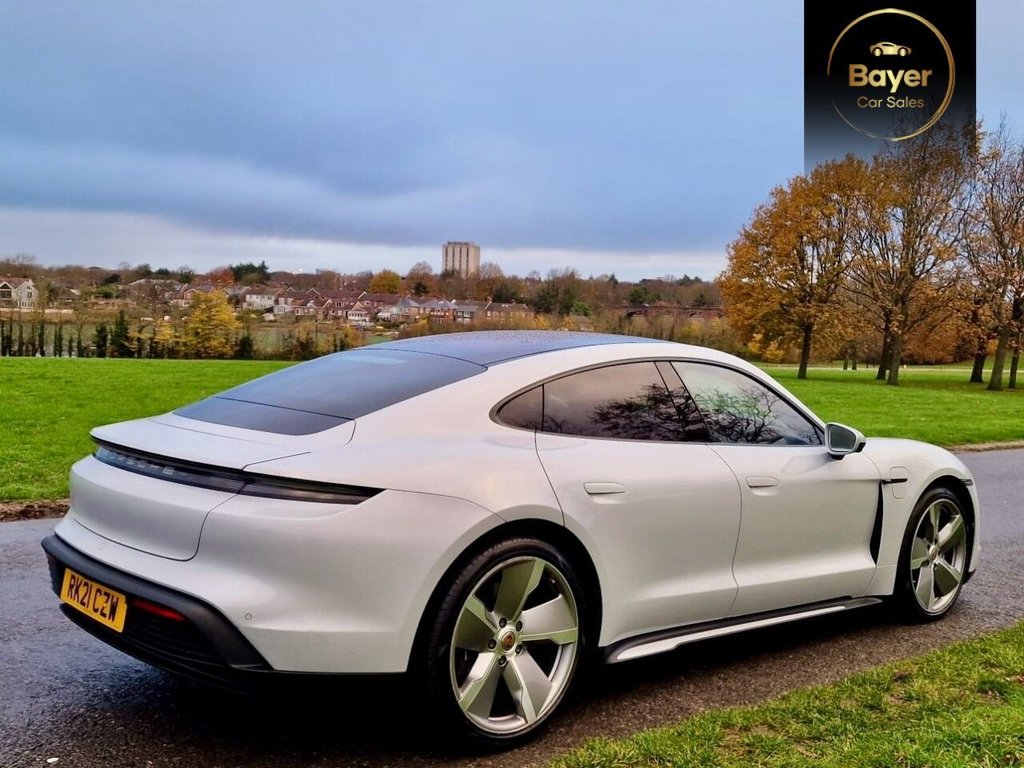 Used Porsche Taycan 2021 for sale - 76788040: Photo 5