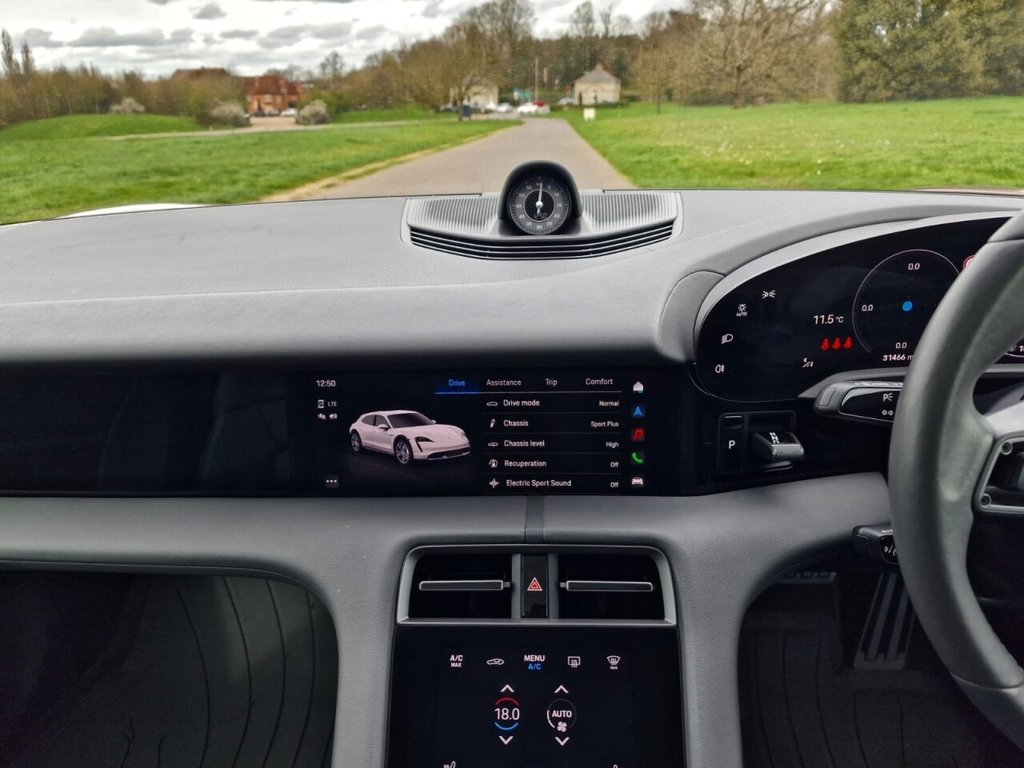 Used Porsche Taycan 2023 for sale - 77826779: Photo 19