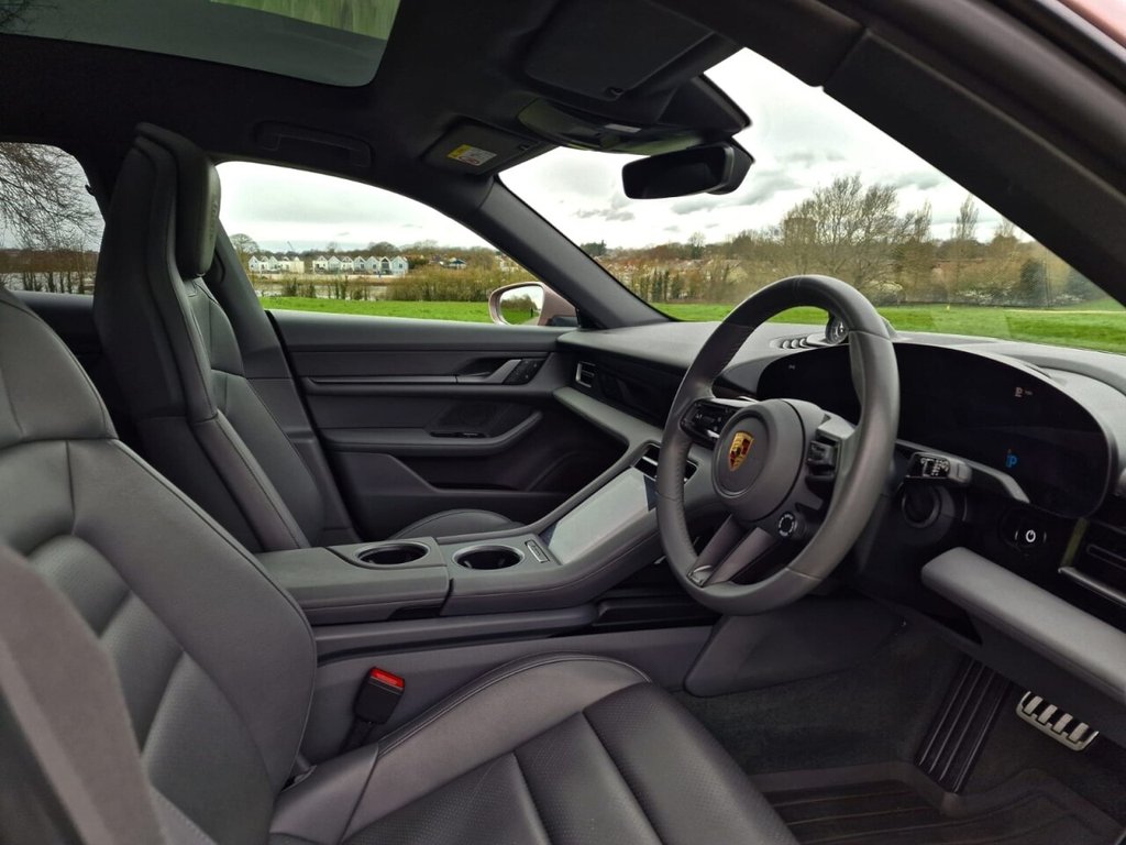 Used Porsche Taycan 2023 for sale - 77826779: Photo 8