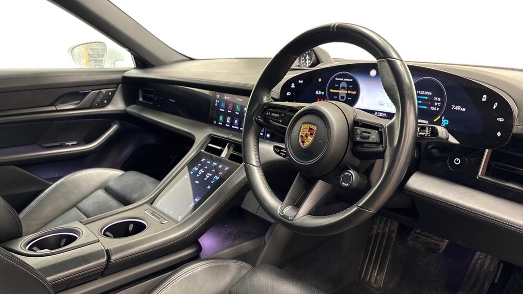 Used Porsche Taycan 2021 for sale - 77884990: Photo 5