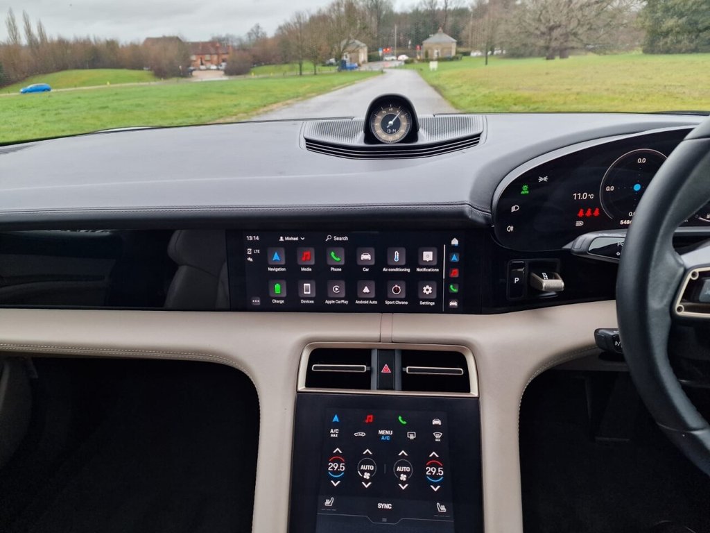 Used Porsche Taycan 2022 for sale - 77193428: Photo 16