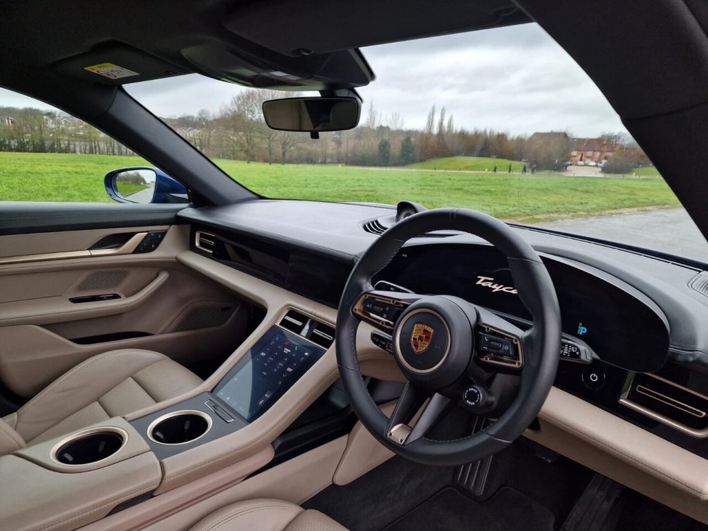 Used Porsche Taycan 2022 for sale - 77193428: Photo 22