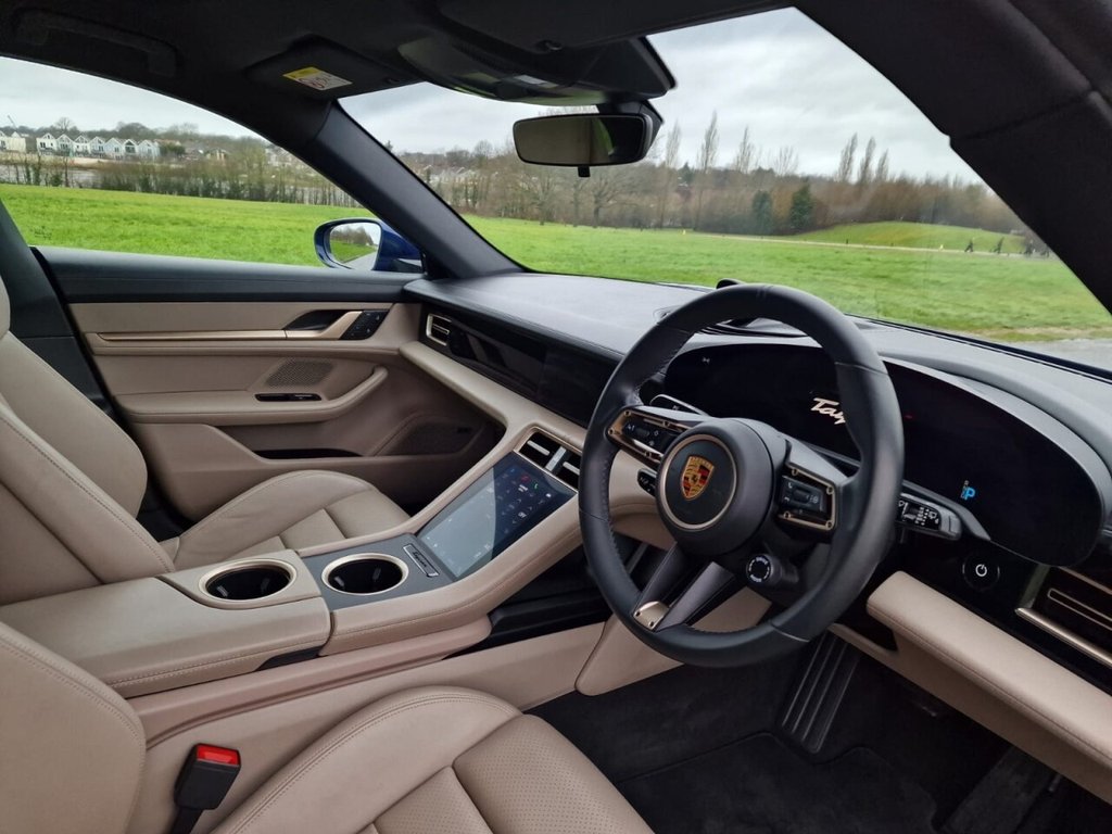 Used Porsche Taycan 2022 for sale - 77193428: Photo 9