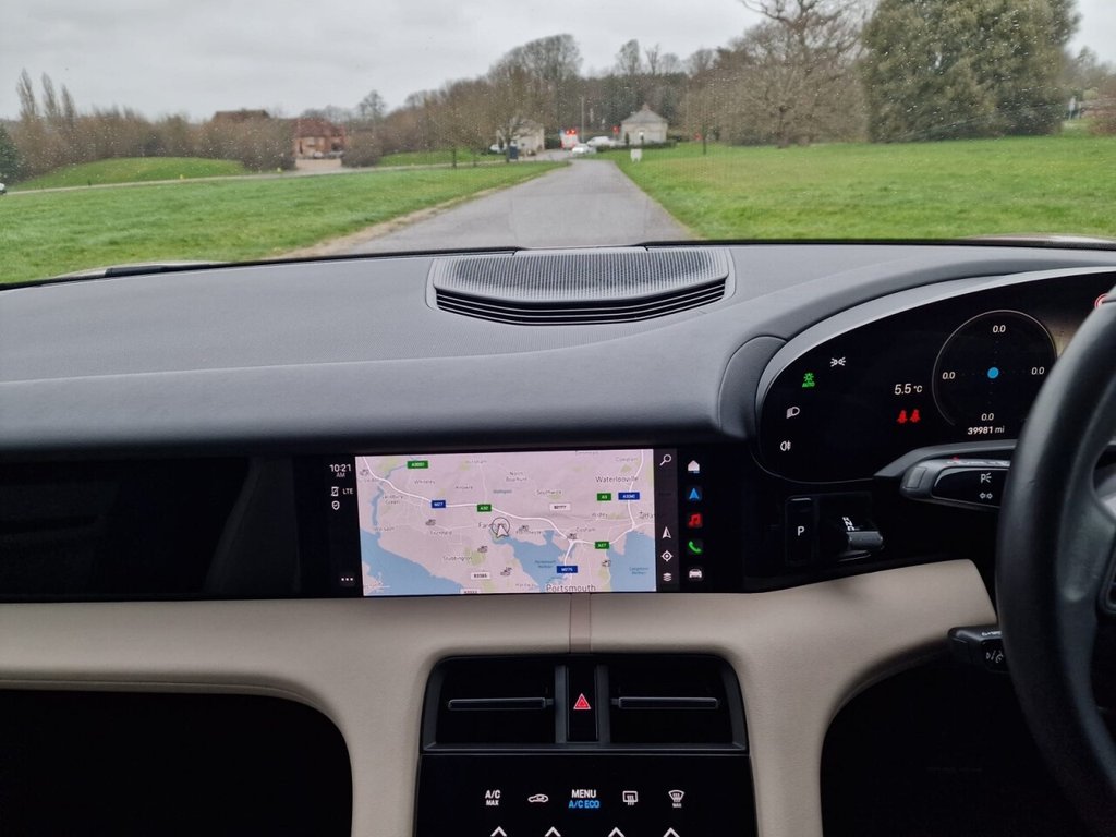 Used Porsche Taycan 2021 for sale - 77600181: Photo 14