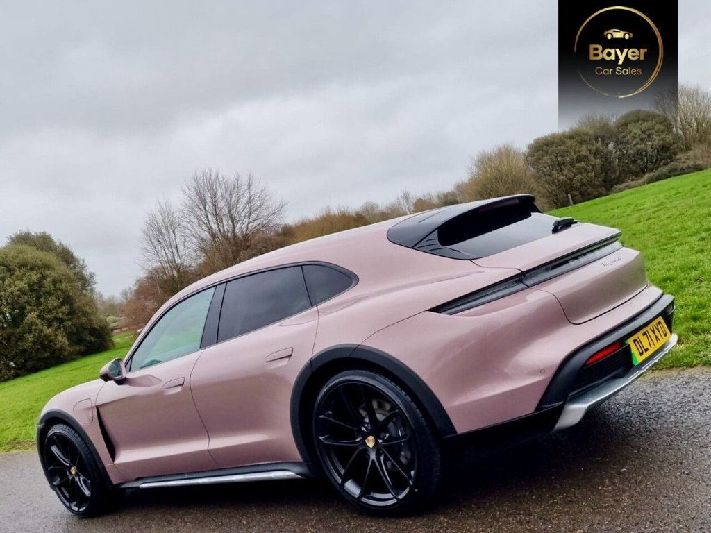 Used Porsche Taycan 2021 for sale - 77600181: Photo 25