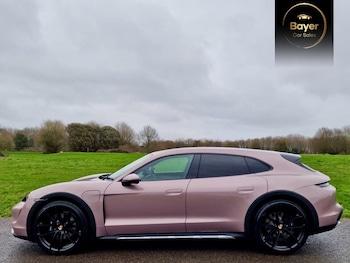 Used Porsche Taycan 2021 for sale - 77600181: Photo