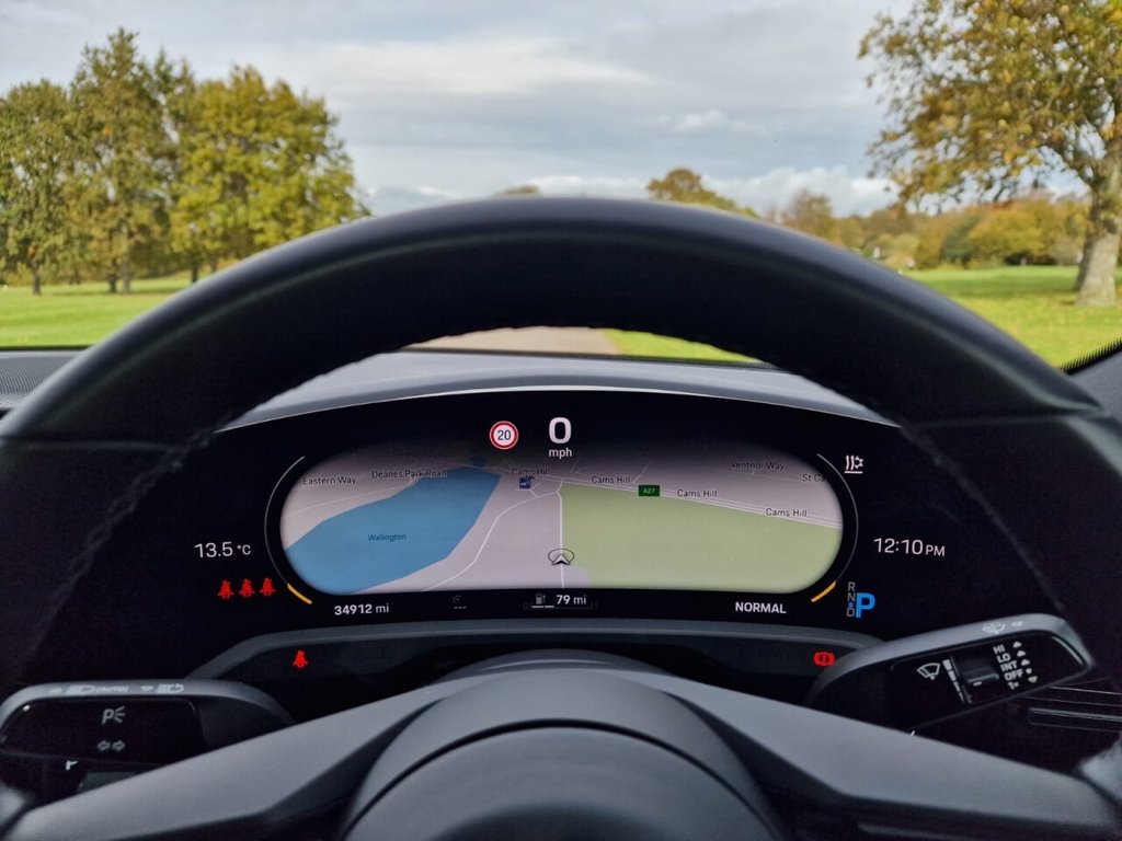 Used Porsche Taycan 2022 for sale - 76716312: Photo 12