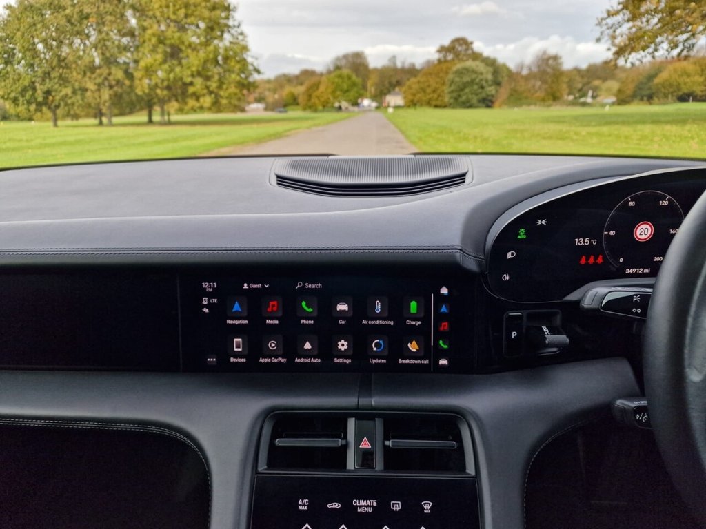 Used Porsche Taycan 2022 for sale - 76716312: Photo 19