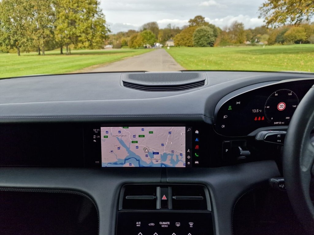 Used Porsche Taycan 2022 for sale - 76716312: Photo 21