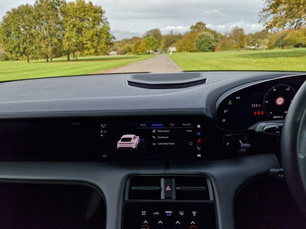 Used Porsche Taycan 2022 for sale - 76716312: Photo 23