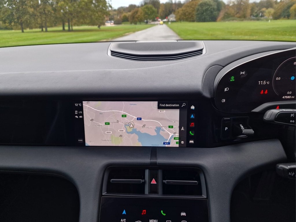 Used Porsche Taycan 2022 for sale - 76716332: Photo 15