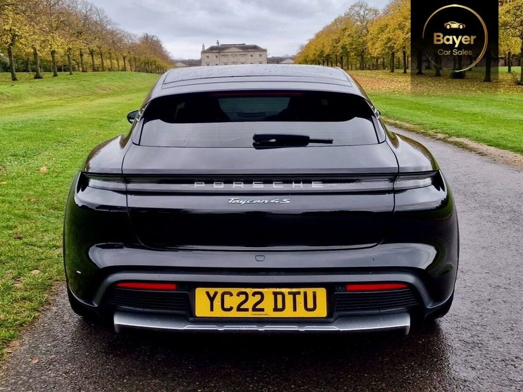 Used Porsche Taycan 2022 for sale - 76716332: Photo 23