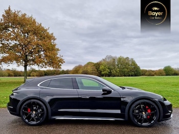 Used Porsche Taycan 2022 for sale - 76716332: Photo