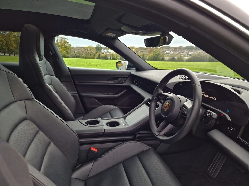 Used Porsche Taycan 2022 for sale - 76716332: Photo 7