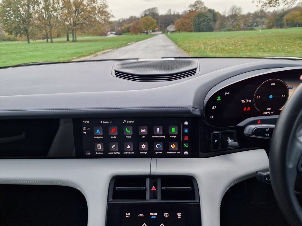 Used Porsche Taycan 2021 for sale - 76716249: Photo 16