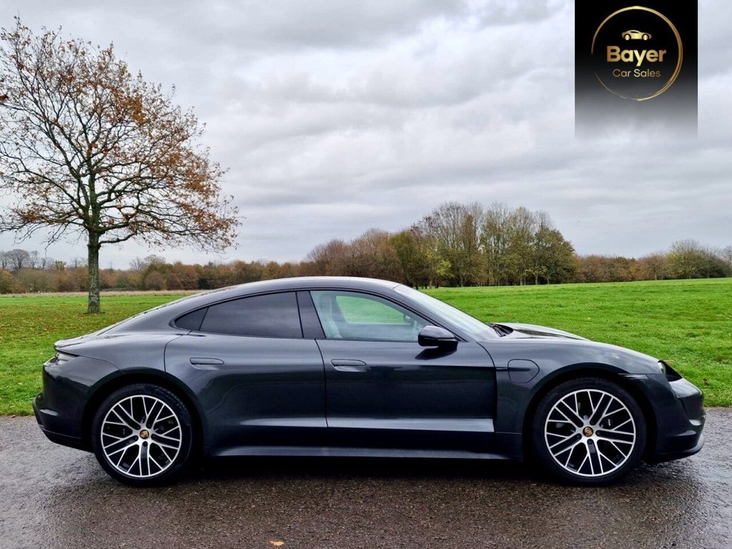 Used Porsche Taycan 2021 for sale - 76716249: Photo 3