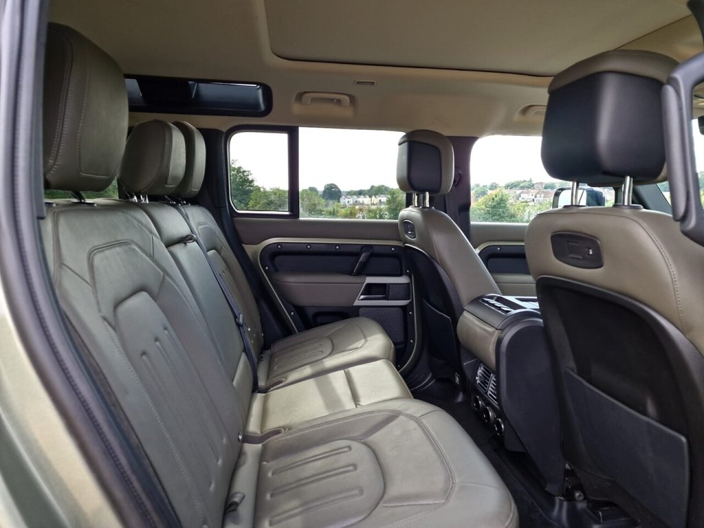 Used Land Rover Defender 2020 for sale - 76716285: Photo 11