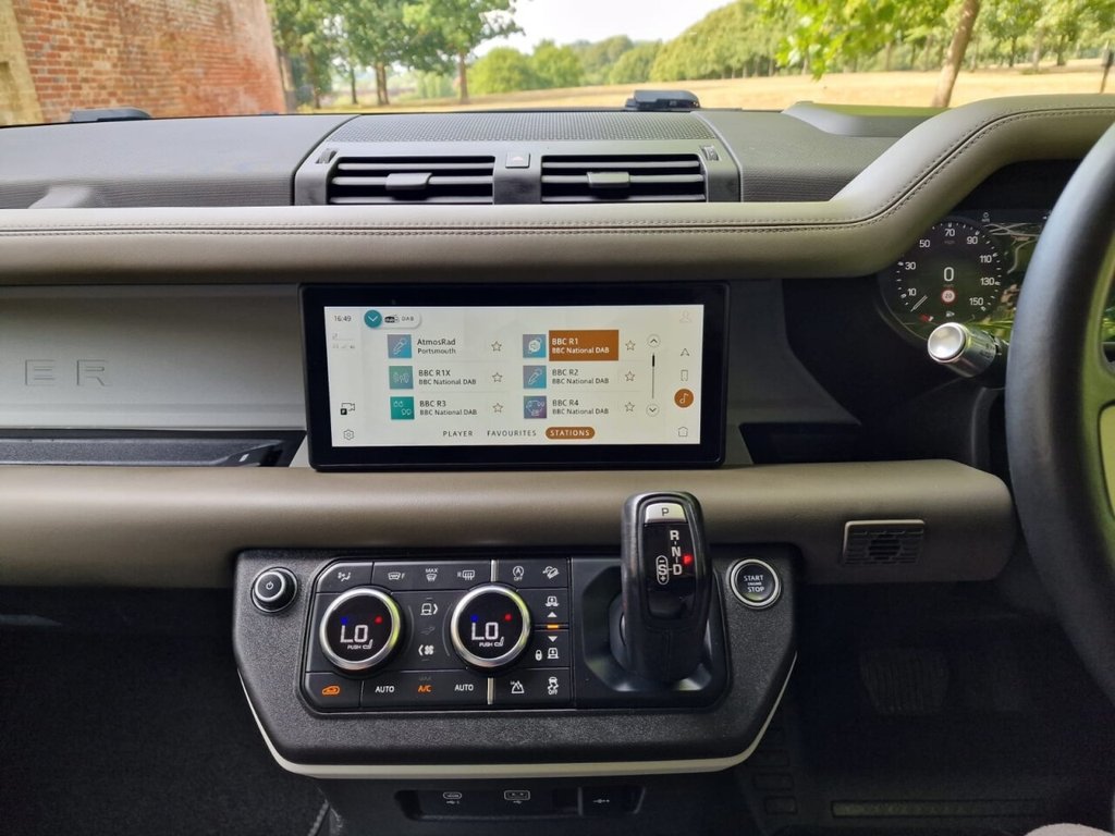 Used Land Rover Defender 2020 for sale - 76716285: Photo 17