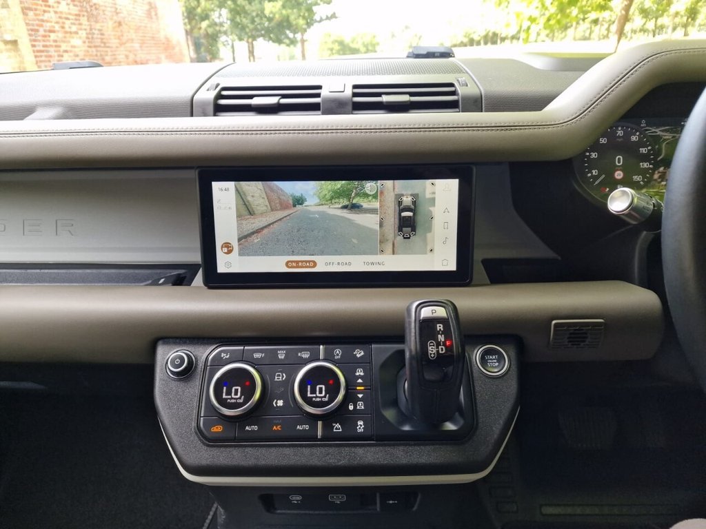 Used Land Rover Defender 2020 for sale - 76716285: Photo 19